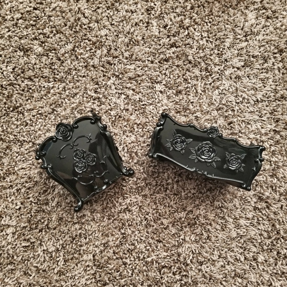 Black Makeup Holders